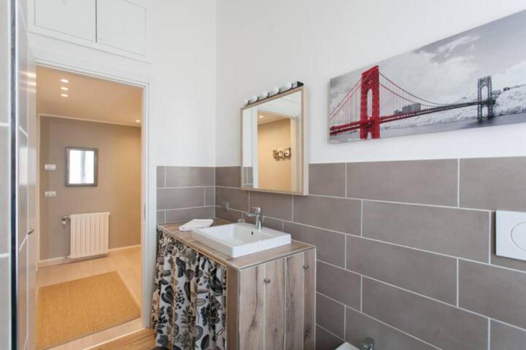 Piazzale Susa Bright Flat Con Veranda Милано Екстериор снимка