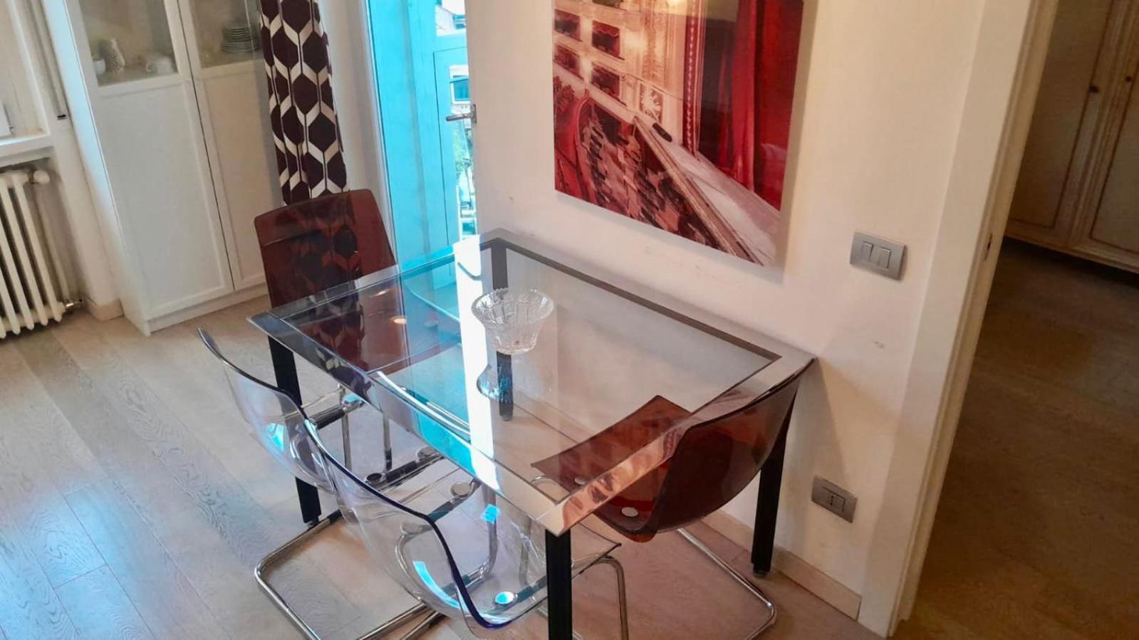 Piazzale Susa Bright Flat Con Veranda Милано Екстериор снимка